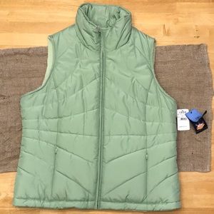 IZOD women’s reversible vest